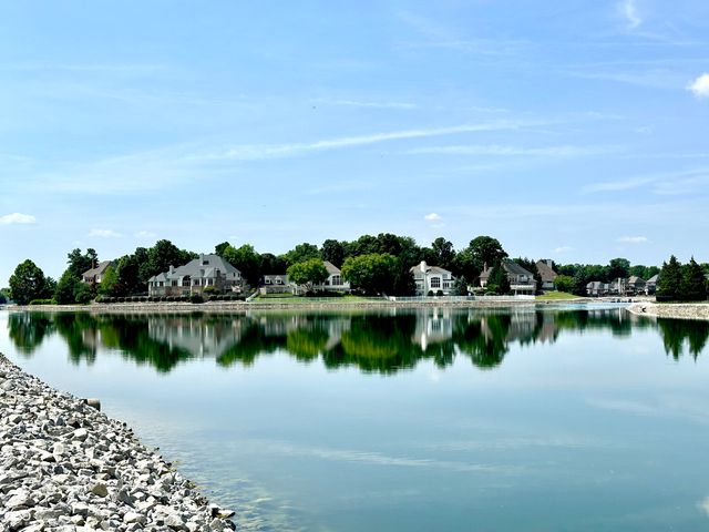 12069 Bayhill Drive, Carmel, IN 46033