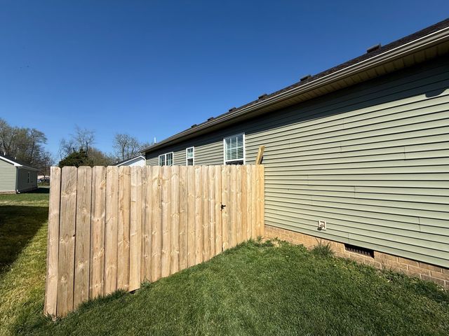 399 Church St, Portland, TN 37148