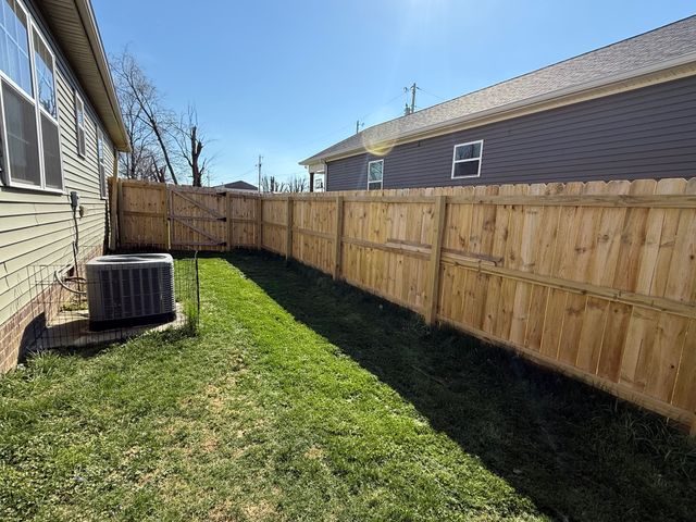 399 Church St, Portland, TN 37148