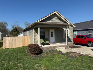 399 Church St, Portland, TN 37148