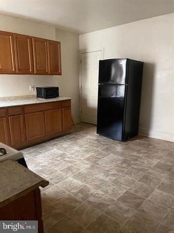 6102 GLENMORE AVE, Philadelphia, PA 19142