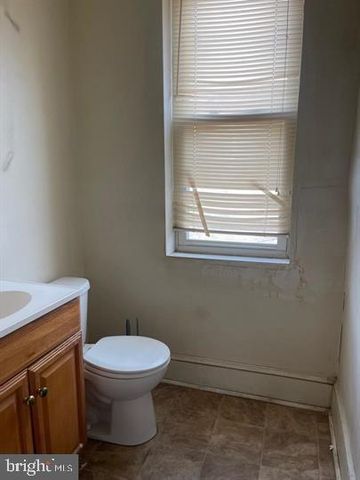 6102 GLENMORE AVE, Philadelphia, PA 19142