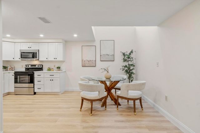 75 Page Road 20, Bedford, MA 01730