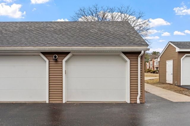 75 Page Road 20, Bedford, MA 01730