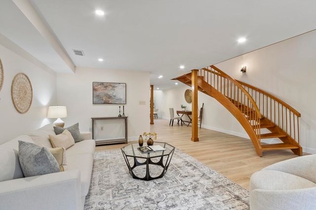 75 Page Road 20, Bedford, MA 01730