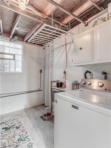 3327 Valley Forge Drive, Brunswick, OH 44212