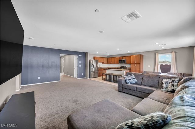 840 Turtleback Falls Avenue, Indian Springs, NV 89018