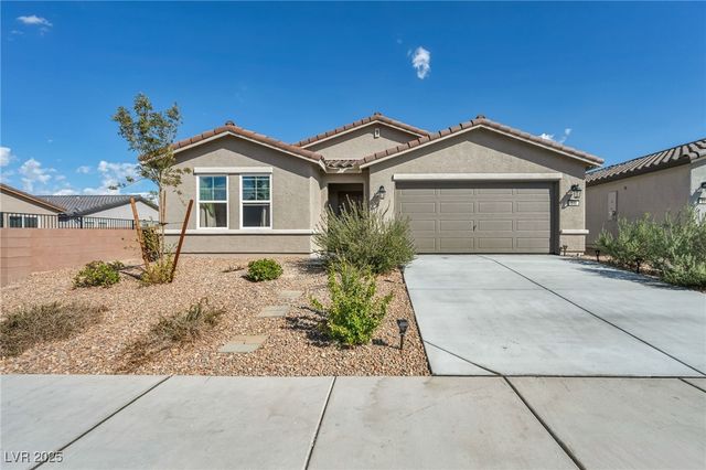 840 Turtleback Falls Avenue, Indian Springs, NV 89018