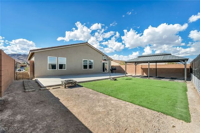 840 Turtleback Falls Avenue, Indian Springs, NV 89018