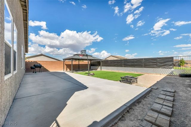 840 Turtleback Falls Avenue, Indian Springs, NV 89018