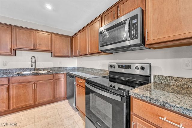 840 Turtleback Falls Avenue, Indian Springs, NV 89018