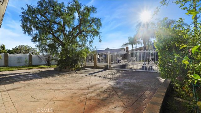 8838 Murietta, Panorama City, CA 91402
