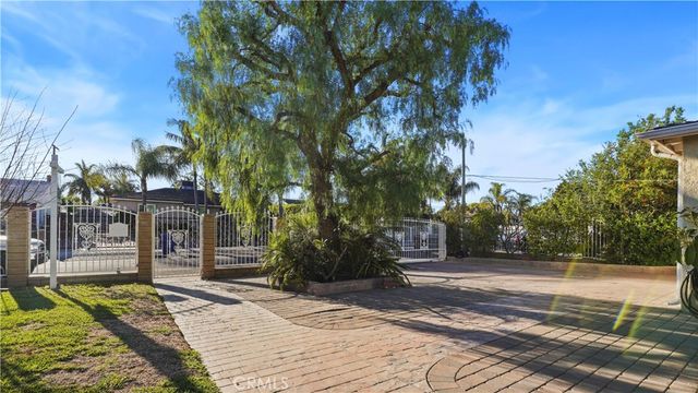 8838 Murietta, Panorama City, CA 91402