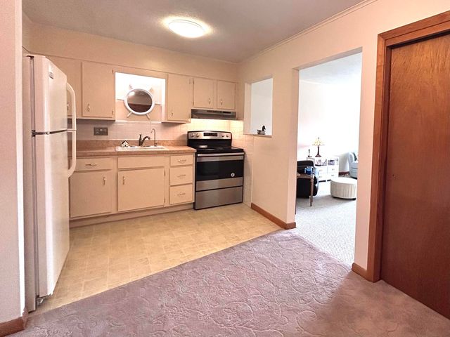 174 Upper County Road 2-5, Dennis Port, MA 02639