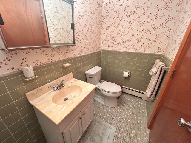 174 Upper County Road 2-5, Dennis Port, MA 02639