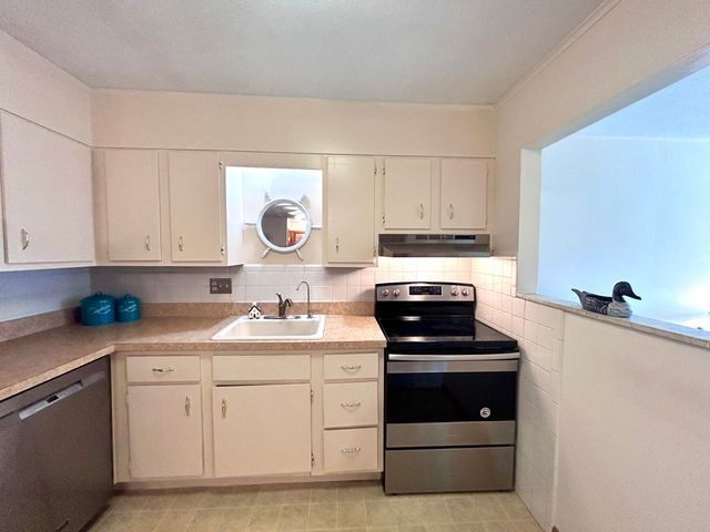 174 Upper County Road 2-5, Dennis Port, MA 02639