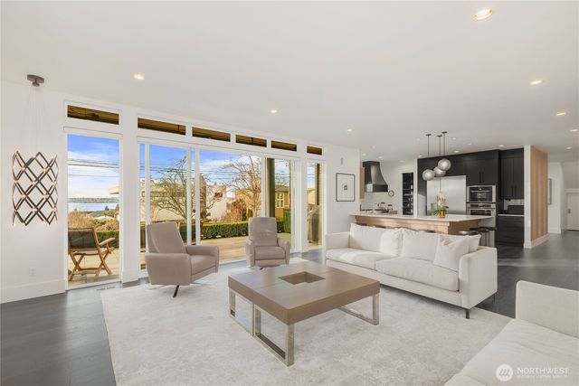 6504 103rd Avenue NE, Kirkland, WA 98033