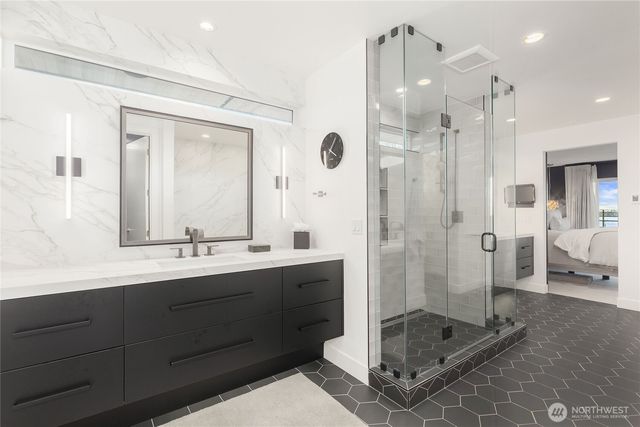 6504 103rd Avenue NE, Kirkland, WA 98033