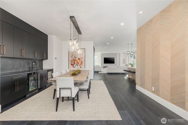 6504 103rd Avenue NE, Kirkland, WA 98033