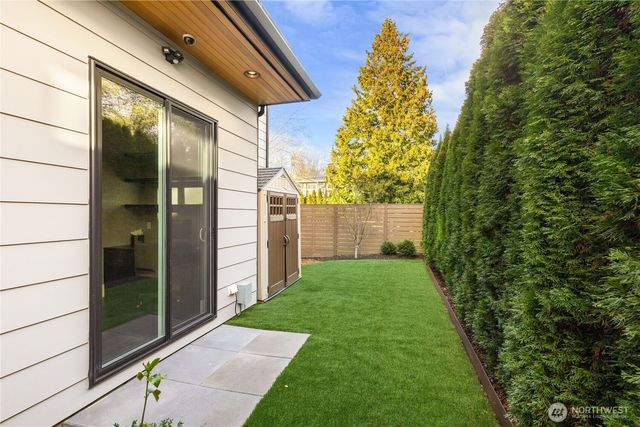 6504 103rd Avenue NE, Kirkland, WA 98033