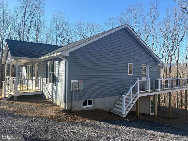 256 ROUNDTOP LN, Berkeley Springs, WV 25411