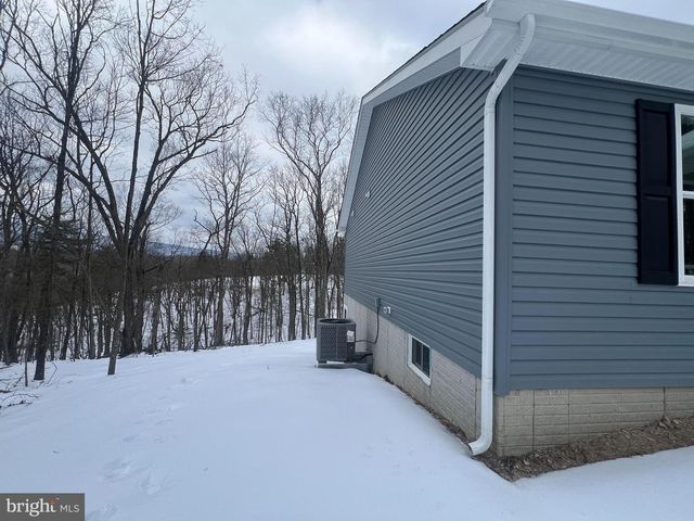 256 ROUNDTOP LN, Berkeley Springs, WV 25411