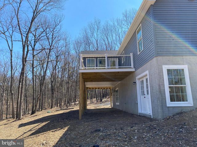 256 ROUNDTOP LN, Berkeley Springs, WV 25411