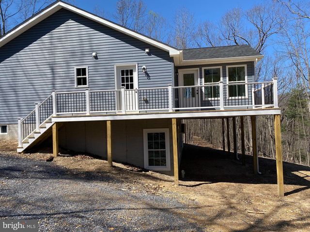 256 ROUNDTOP LN, Berkeley Springs, WV 25411