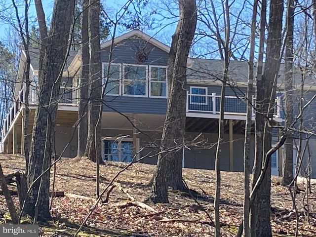 256 ROUNDTOP LN, Berkeley Springs, WV 25411