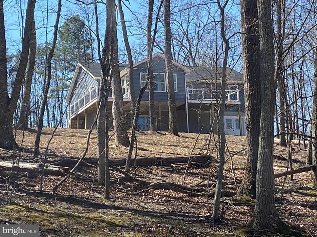 256 ROUNDTOP LN, Berkeley Springs, WV 25411