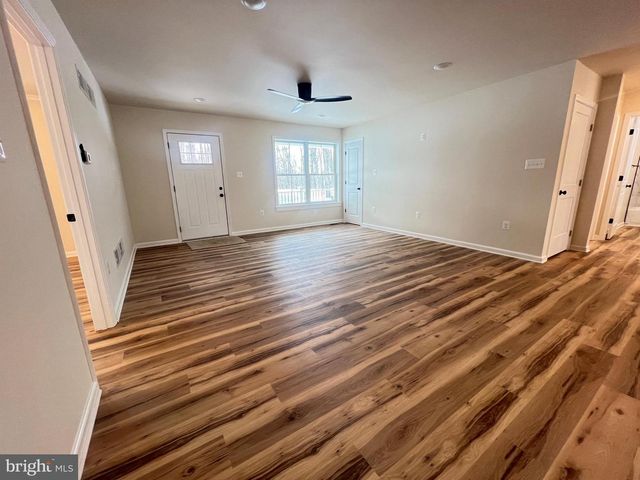 256 ROUNDTOP LN, Berkeley Springs, WV 25411