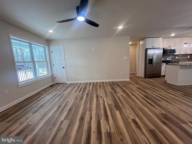 256 ROUNDTOP LN, Berkeley Springs, WV 25411