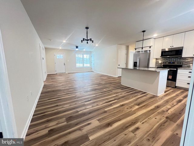 256 ROUNDTOP LN, Berkeley Springs, WV 25411