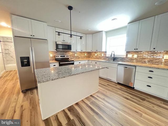 256 ROUNDTOP LN, Berkeley Springs, WV 25411