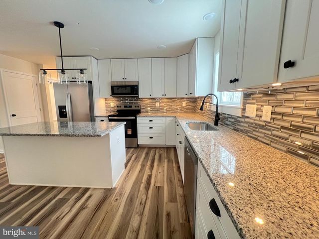 256 ROUNDTOP LN, Berkeley Springs, WV 25411