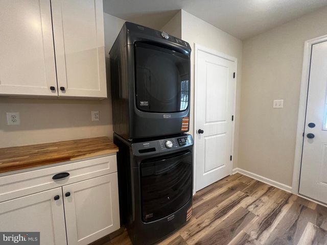 256 ROUNDTOP LN, Berkeley Springs, WV 25411