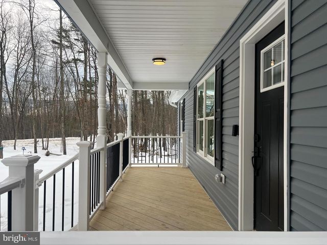 256 ROUNDTOP LN, Berkeley Springs, WV 25411