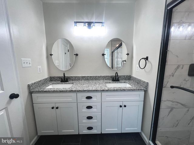 256 ROUNDTOP LN, Berkeley Springs, WV 25411