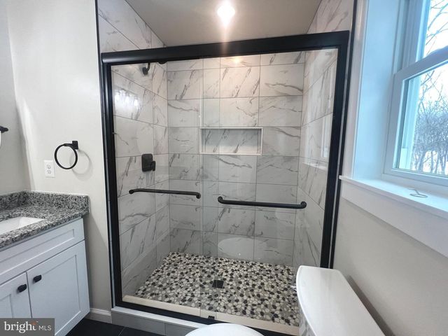 256 ROUNDTOP LN, Berkeley Springs, WV 25411