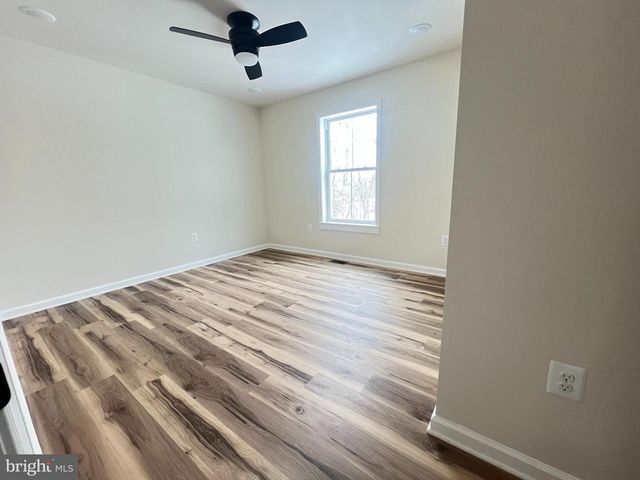 256 ROUNDTOP LN, Berkeley Springs, WV 25411