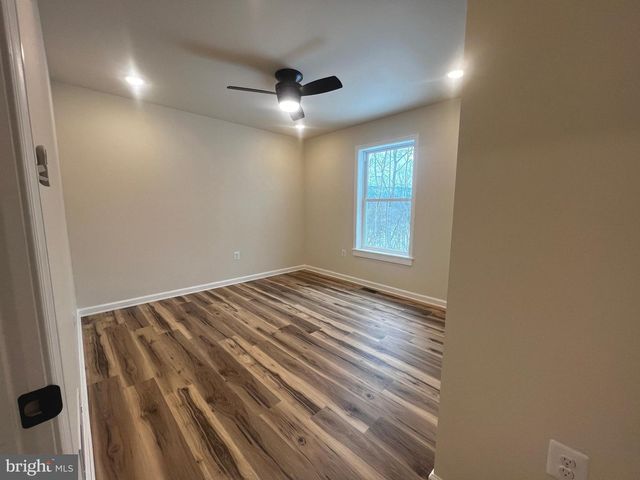 256 ROUNDTOP LN, Berkeley Springs, WV 25411