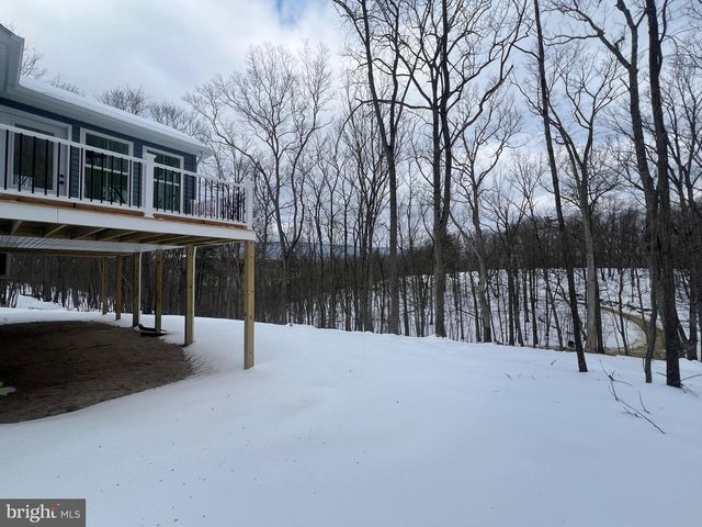 256 ROUNDTOP LN, Berkeley Springs, WV 25411