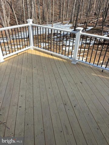 256 ROUNDTOP LN, Berkeley Springs, WV 25411