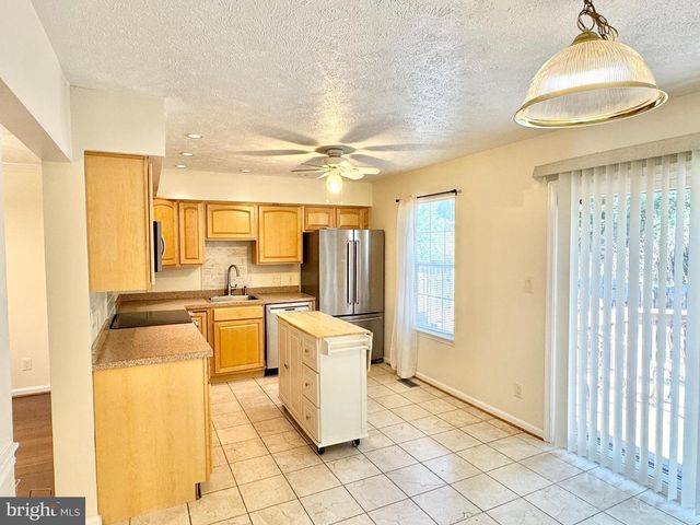 105 STAUNTON CT, Stafford, VA 22554