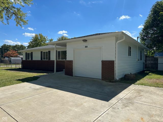 564 Northgate Drive, Greenwood, IN 46143