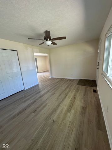 564 Northgate Drive, Greenwood, IN 46143