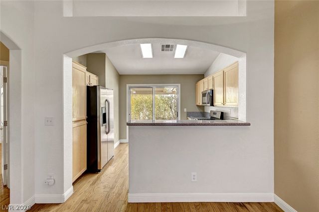 7913 Pottery Creek Drive, Las Vegas, NV 89128