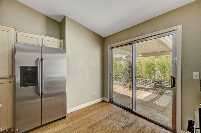 7913 Pottery Creek Drive, Las Vegas, NV 89128
