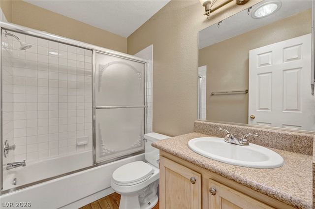 7913 Pottery Creek Drive, Las Vegas, NV 89128