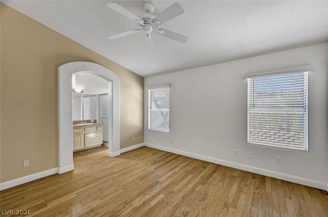 7913 Pottery Creek Drive, Las Vegas, NV 89128